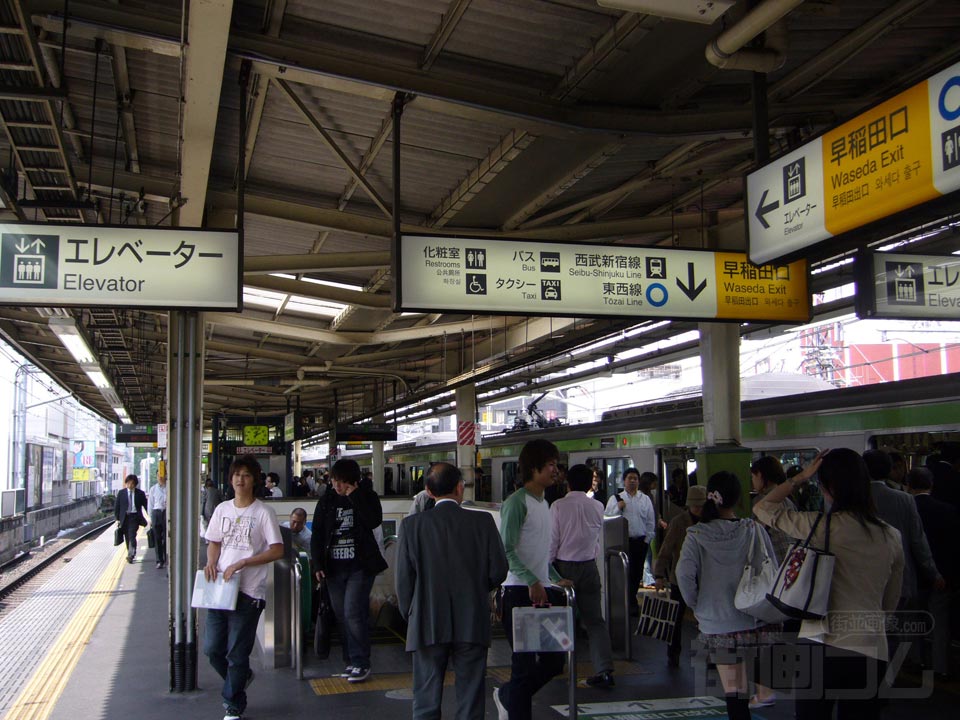 JR高田馬場駅ホーム(JR山手線)