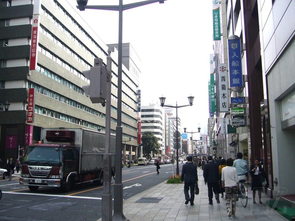 中央通り(国道15号線)