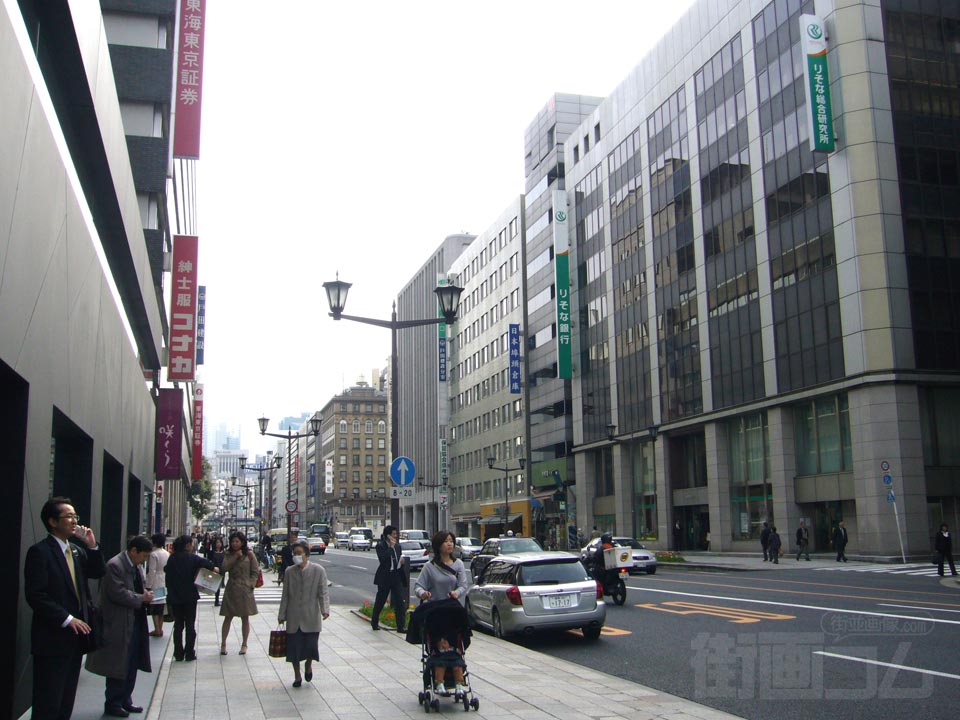 中央通り(国道15号線)