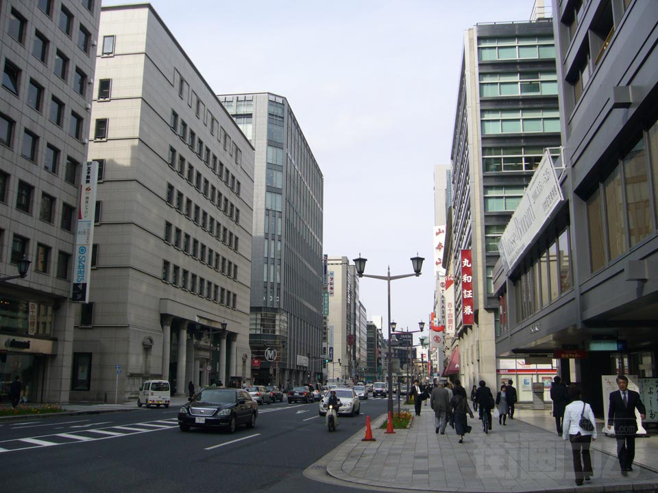 中央通り(国道15号線)