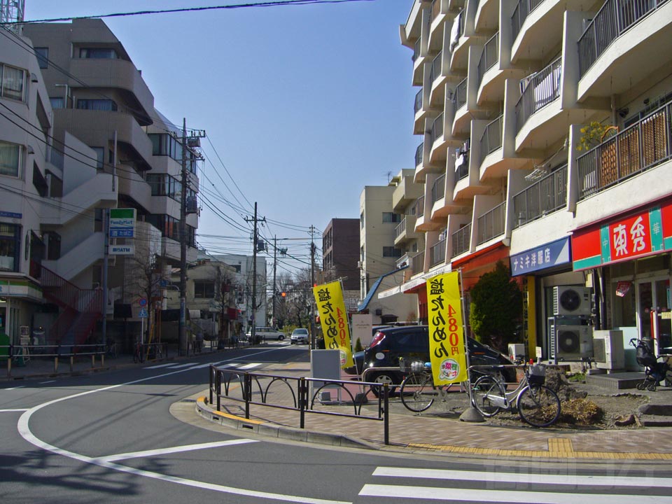 小田急梅ヶ丘駅北口前写真画像