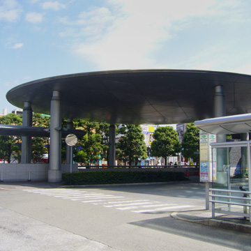 東京都世田谷区用賀駅前写真画像