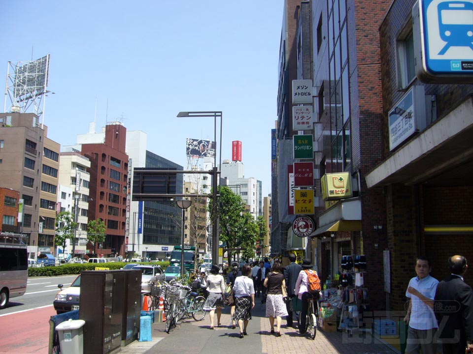 甲州街道(国道20号線)