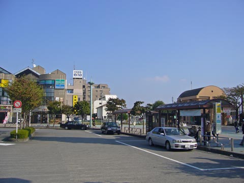 JR秋川駅北口前写真画像