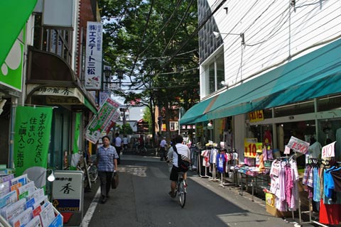 南口駅前通り写真画像