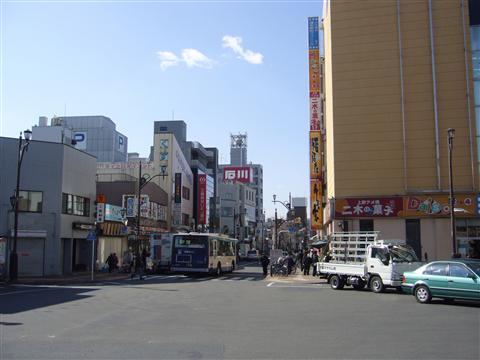 JR福生駅西口前写真画像