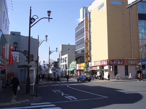 JR福生駅西口前写真画像