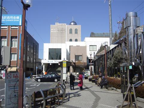 JR福生駅西口前写真画像