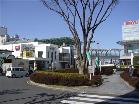 JR福生駅東口写真画像