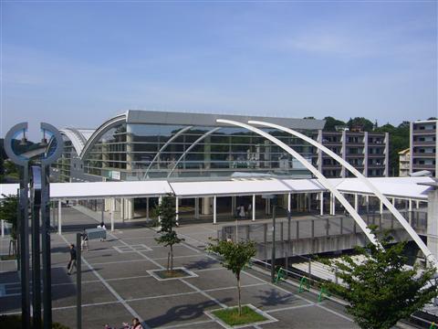 JR八王子みなみ野駅前写真画像