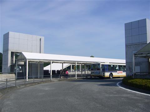 JR八王子みなみ野駅西口前写真画像