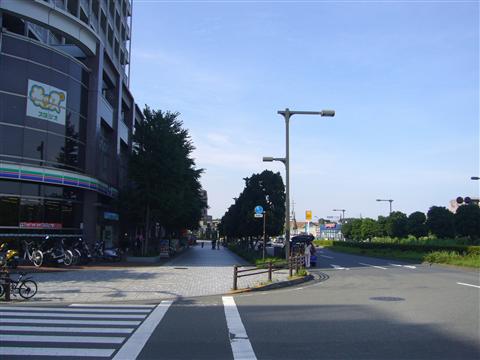 八王子みなみ野駅前通り写真画像