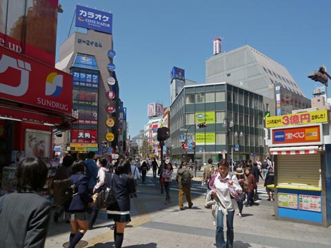 JR八王子駅北口前写真画像