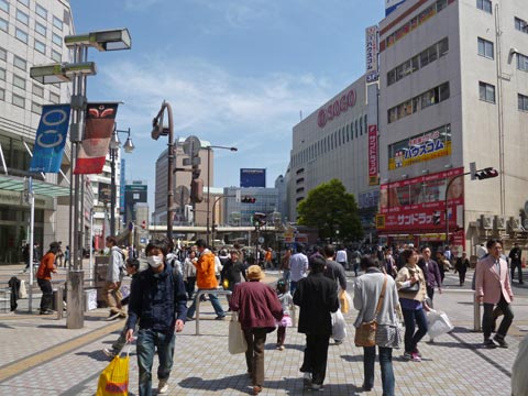 八王子駅前スクランブル交差点写真画像