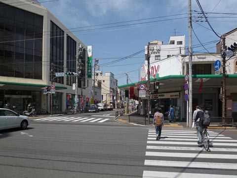 横山町交差点写真画像