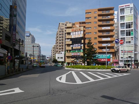 京王八王子駅中央口前写真画像
