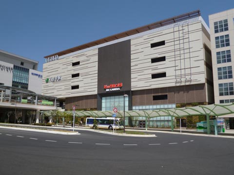 セレオ八王子・ビックカメラ八王子店写真画像