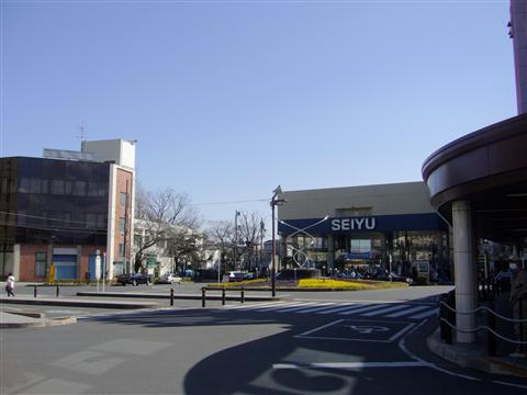 JR羽村駅東口前写真画像