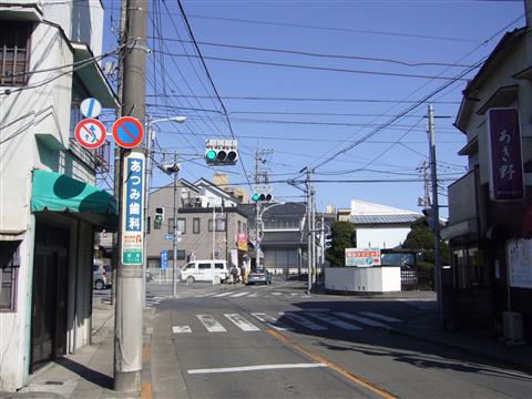 羽村駅前交差点写真画像