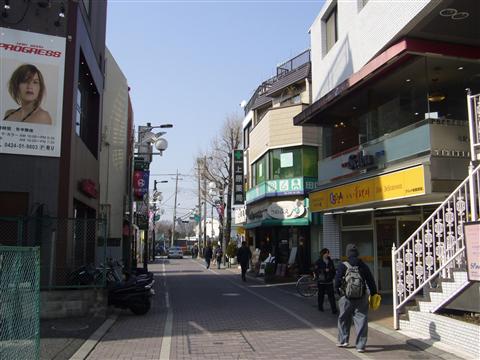 花小金井駅前通り写真画像
