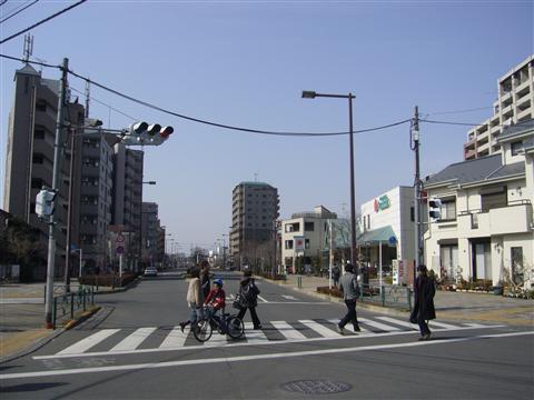 花小金井南町二丁目交差点写真画像