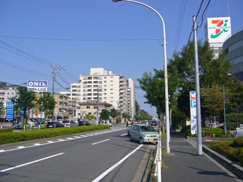 椚田遺跡公園通り写真画像