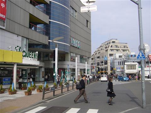 西武ひばりヶ丘駅南口前写真画像