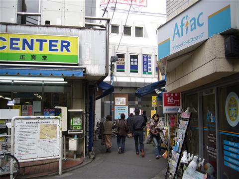 西武ひばりヶ丘駅北口前写真画像