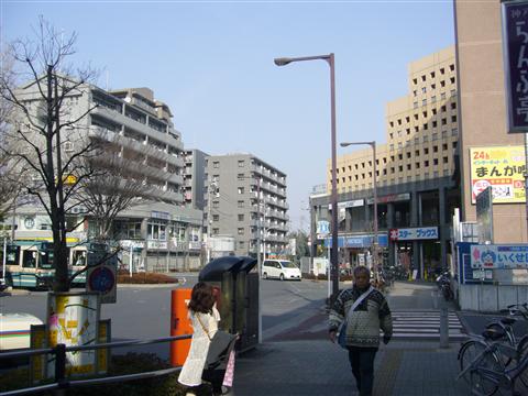 西武東久留米駅東口前写真画像
