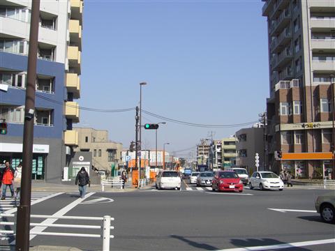 日野駅北交差点写真画像