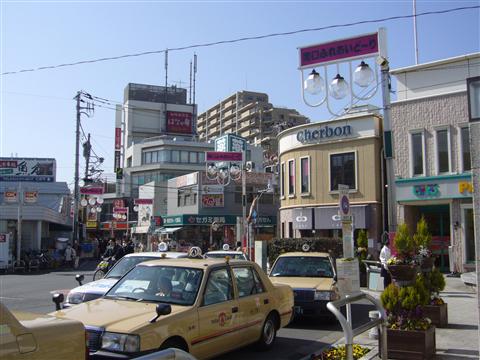 西武清瀬駅南口前写真画像