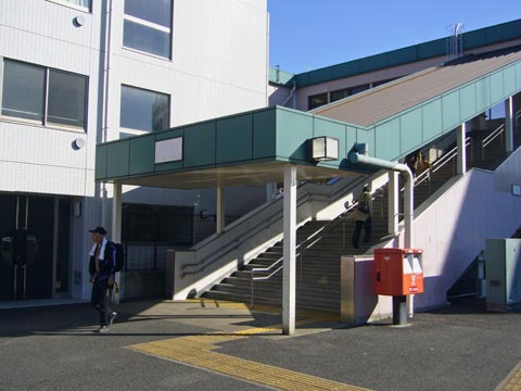 JR小宮駅西口写真画像