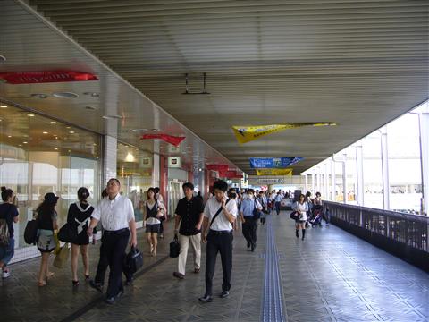 JR町田駅北口前写真画像