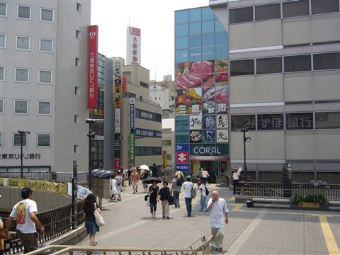JR三鷹駅南口写真画像