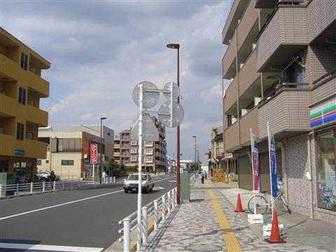 JR中神駅北口前写真画像