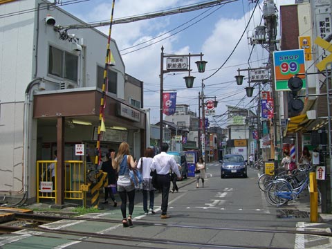 京王西調布駅前写真画像