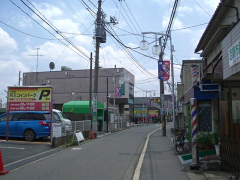 西調布駅前通り写真画像