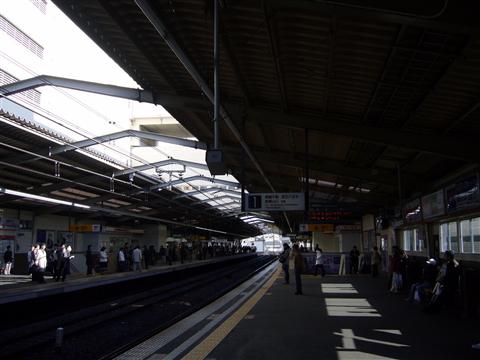 京王聖蹟桜ヶ丘駅写真画像