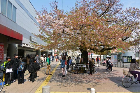 京王仙川駅前写真画像
