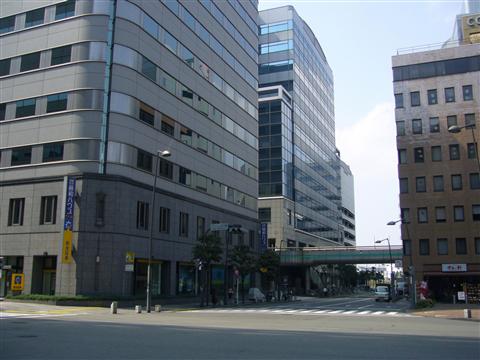 ファーレ立川東交差点写真画像