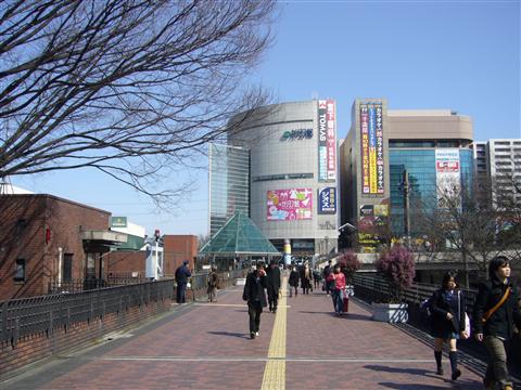 小田急・京王多摩センター駅南口前写真画像