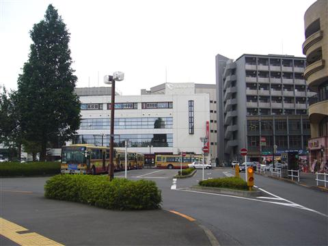 小田急鶴川駅前写真画像