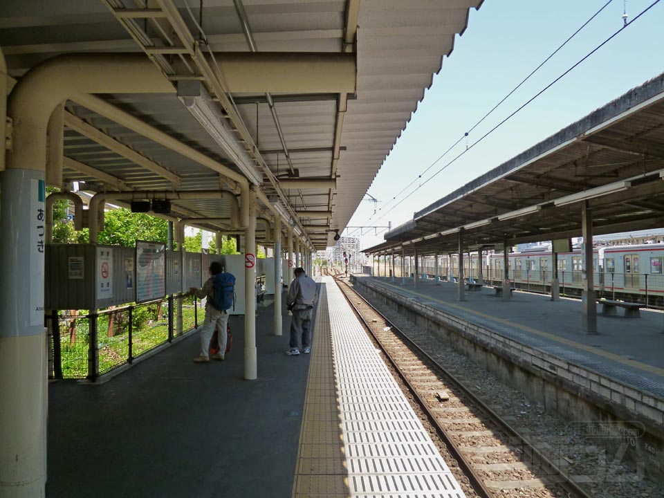 JR厚木駅ホーム写真画像