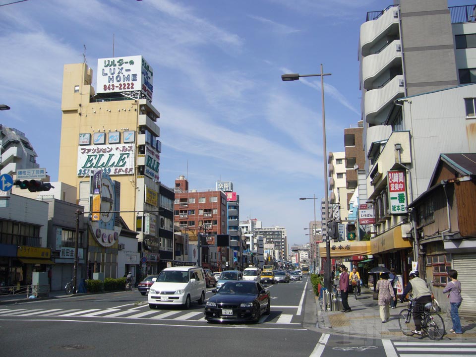曙町四丁目南交差点