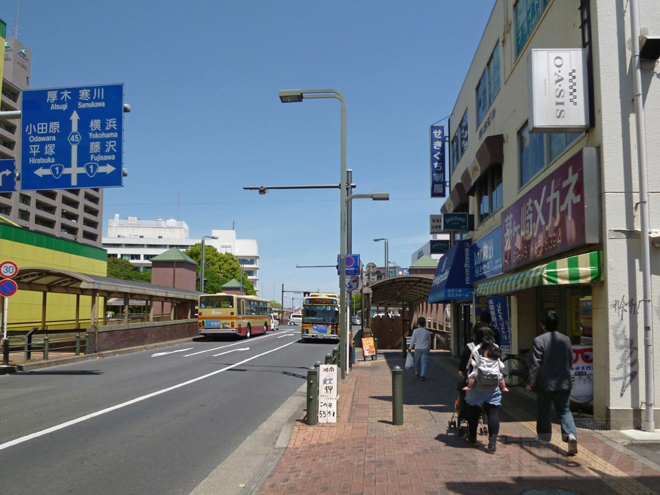 茅ヶ崎駅前通り写真画像