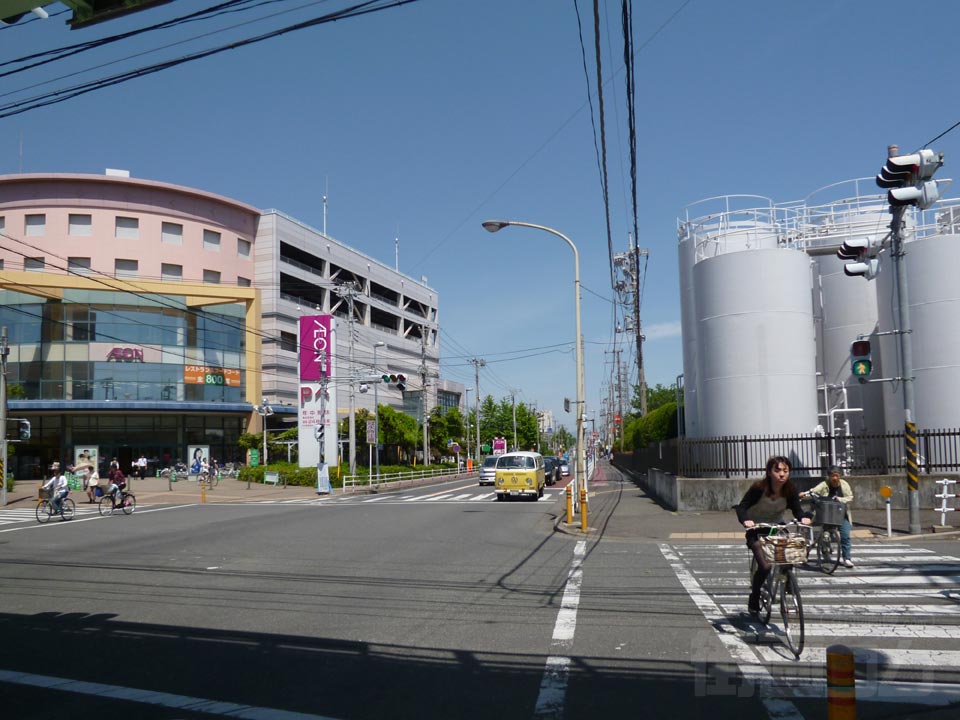 茅ヶ崎駅前通り写真画像