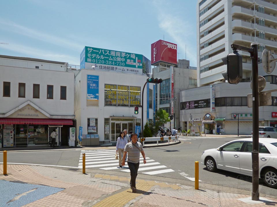 JR茅ヶ崎駅南口前写真画像