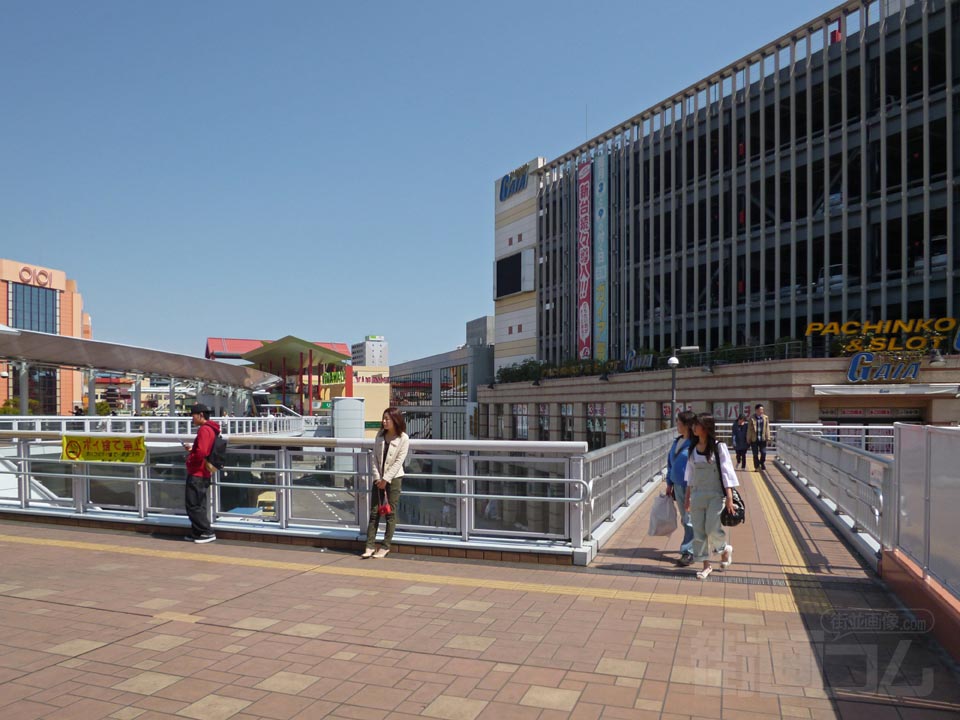 小田急海老名駅東口前
