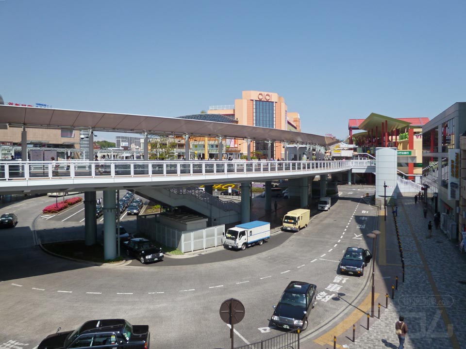 小田急・相鉄海老名駅東口前