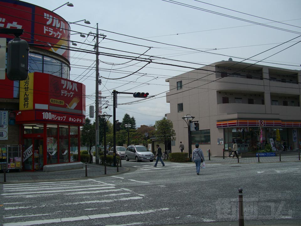 淵野辺駅南口交差点写真画像